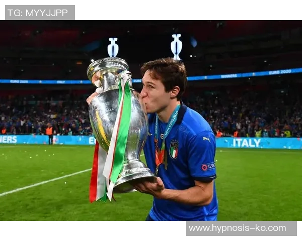 意大利队成功卫冕欧洲杯冠军，续写蓝衣军团辉煌传奇